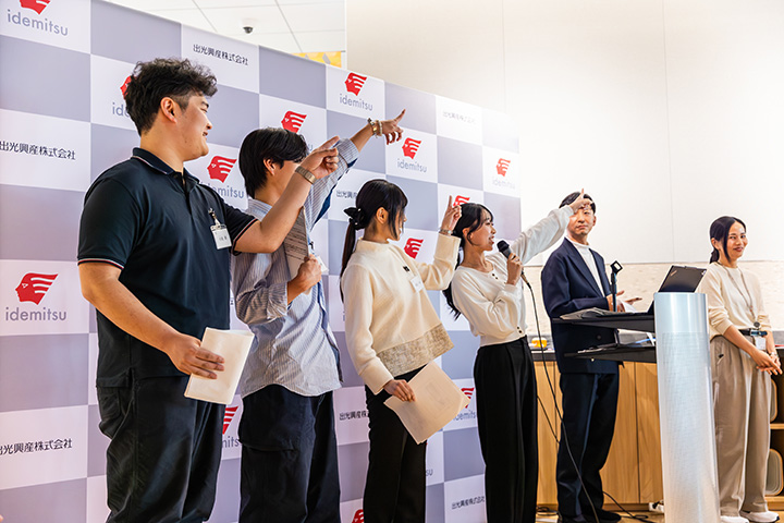 「おいでビーム」で会場を笑顔にするBチーム