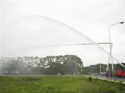 Large chemical aerial water cannon (back) and ordinary foam water cannon (front)