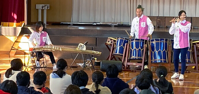 Performance by Japanese instrument players 2