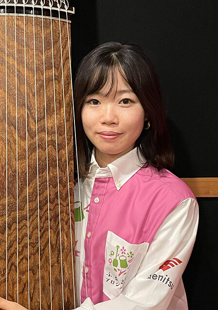 Saki Matsui (koto)