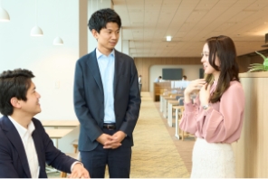 採用情報
