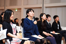 講評会の様子