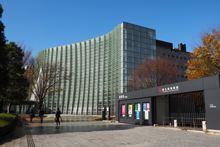 国立新美術館