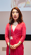 橋爪彩審査員
