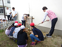 植樹式の様子