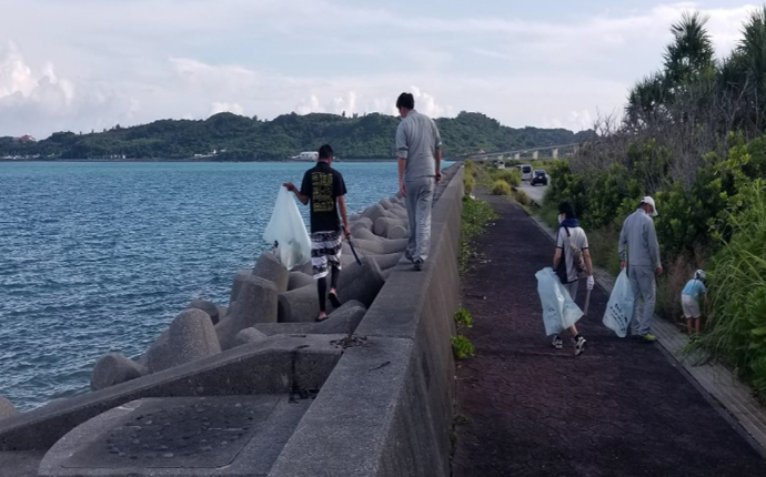 平安座漁港 清掃活動（2020年8月21日）