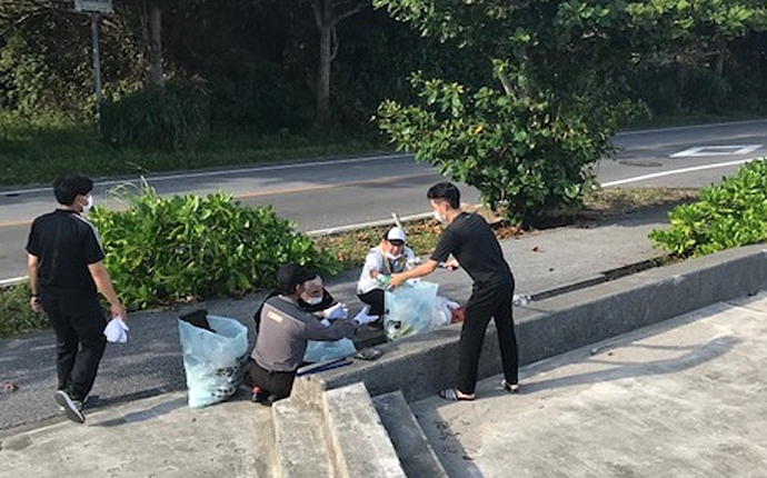 平安座漁港 清掃活動（2020年8月21日）