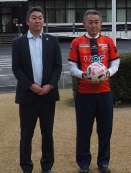 レノファ山口 河村社長(左)と山本所長