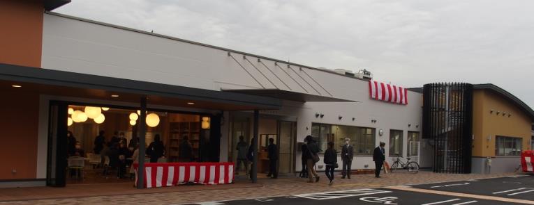 遠石市民センター新会館