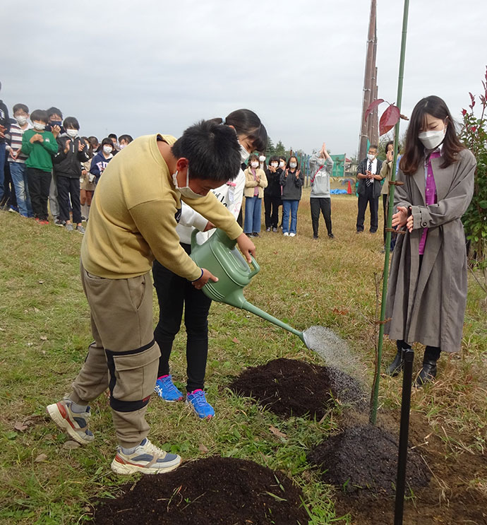 植樹式の様子